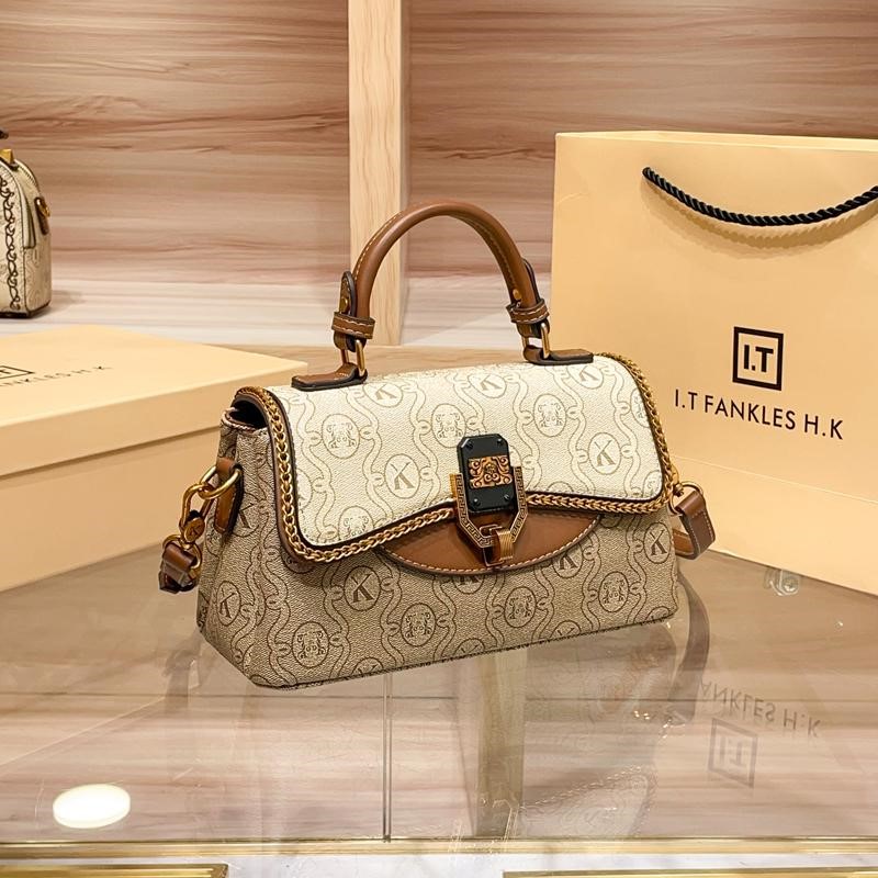 กระเป๋าแบรนด์ผู้หญิง 2025 รุ่น - Women Bags Premium Brands บทวิจารณ์และราคา