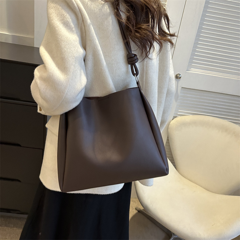 กระเป๋าสะพายไหล่หนังสำหรับผู้ห - Women Bags For Airport บทวิจารณ์และราคา