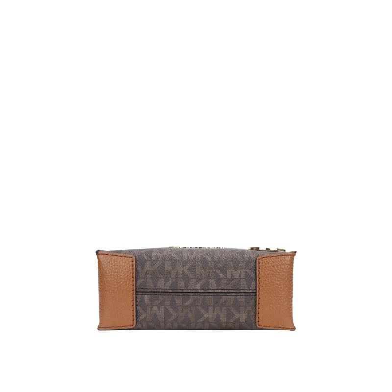 สินค้าใหม่ระดับไฮเอนด์: กระเป๋ - Women Bags Premium Brands บทวิจารณ์และราคา