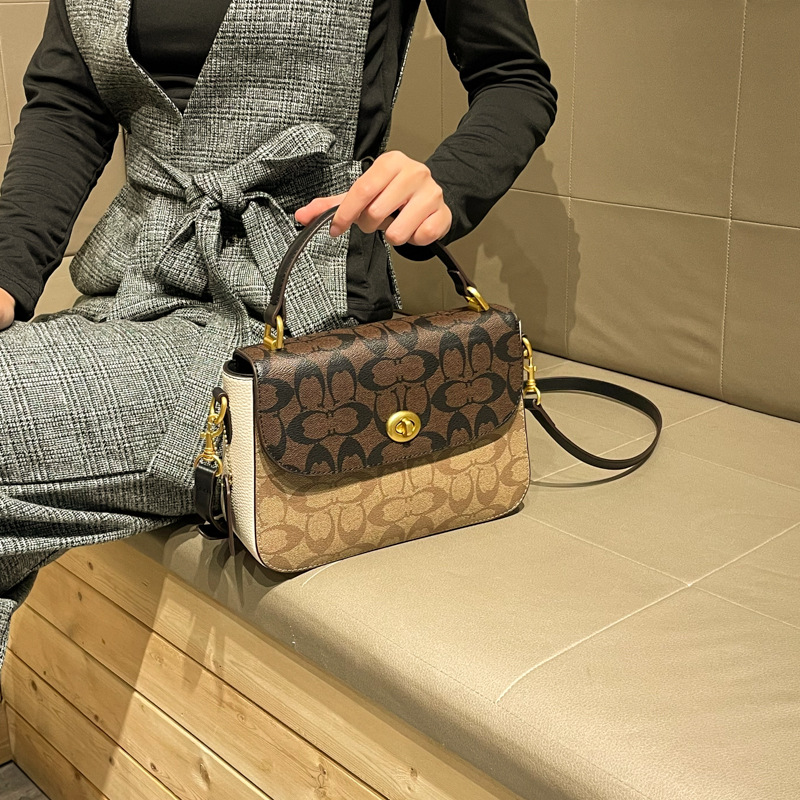 กระเป๋าสะพายไหล่ผู้หญิงสุดเก๋  - Women Bags Premium Brands บทวิจารณ์และราคา